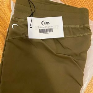 New ZYIA Active Olive Unwind Joggers XXL